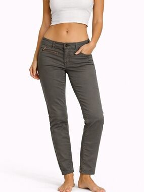 Tinseltown Slate Gray Low Rise Zip Pocket Jeans (Size 6)